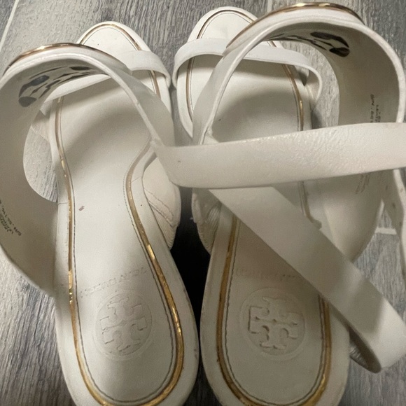 Tory Burch White Sandals with Logo Accent - Picture 9 of 13